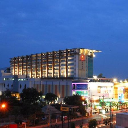 Sunee Grand Hotel And Convention Center Ubon Ratchathani Exterior foto